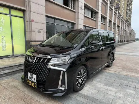 Toyota 埃尔法 2015