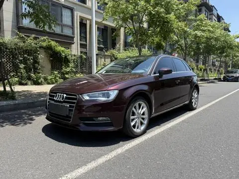 Audi A3 2015 — фото 1