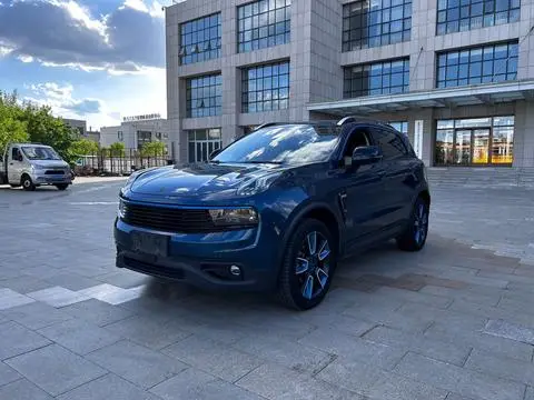 Lynk & Co 01 2017