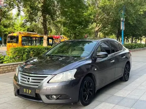 Nissan 轩逸 2012
