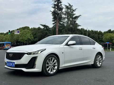 Cadillac CT5 2022 — фото 1