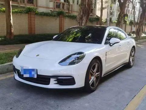 Porsche Panamera 2019