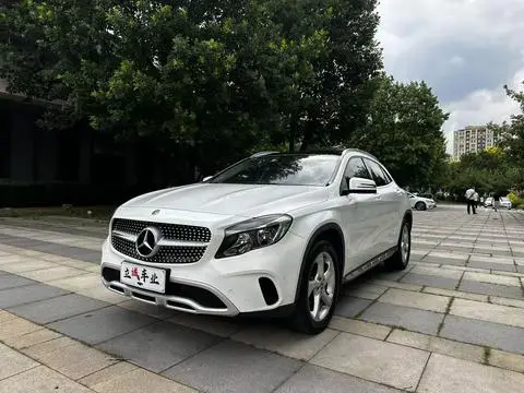 Mercedes-Benz GLA 2018 — фото 1