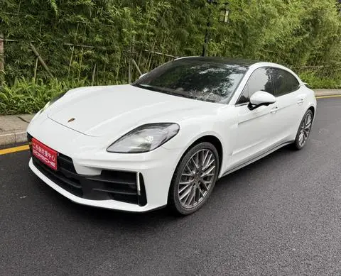Porsche Panamera 2024