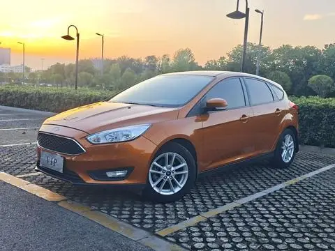 Ford Focus 2017 — фото 1