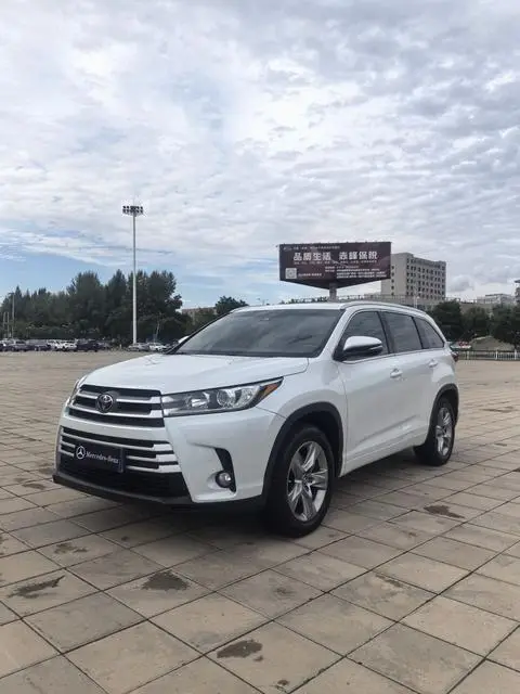 Toyota Highlander 2021