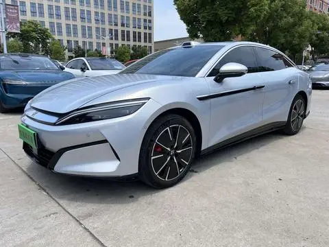 BYD Han L EV 2025
