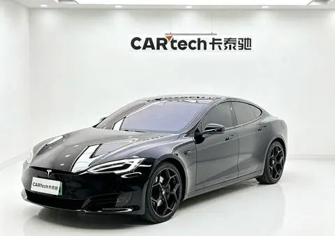 Tesla Model S 2020