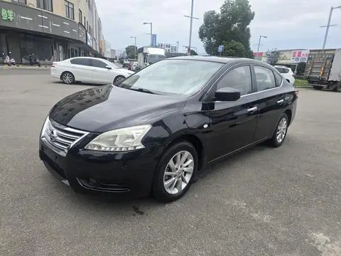 Nissan 轩逸 2012