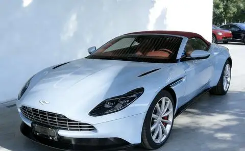 Aston Martin DB11 2022