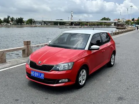 Skoda 晶锐 2015 — фото 1