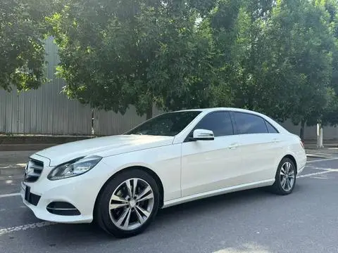 Mercedes-Benz E-Class 2015