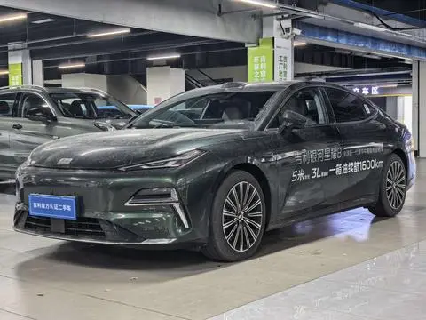 Geely 星耀8 PHEV 2025