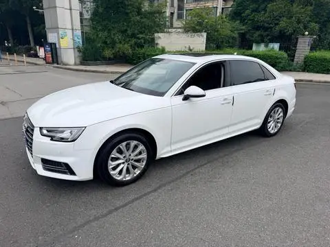 Audi A4L 2019