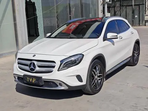 Mercedes-Benz GLA 2015 — фото 1