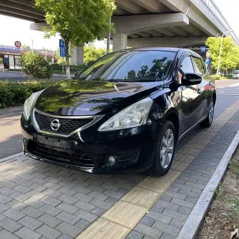 Nissan 骐达TIIDA 2011