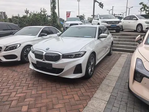 BMW i3 2023