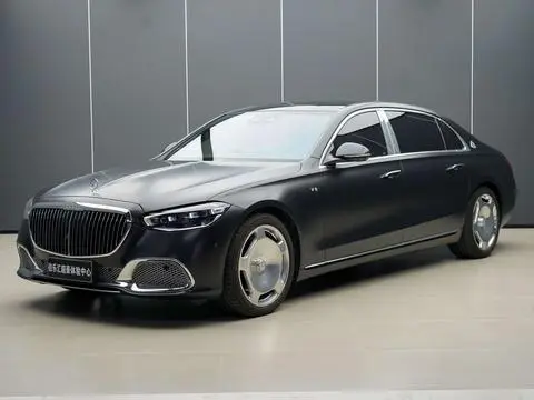 Mercedes-Benz 迈巴赫S-Class 2023