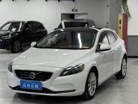 Volvo V40 2016