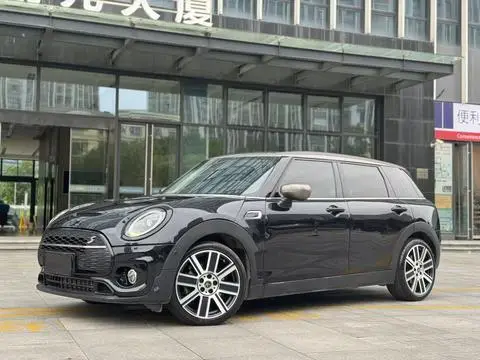 MINI CLUBMAN 2022
