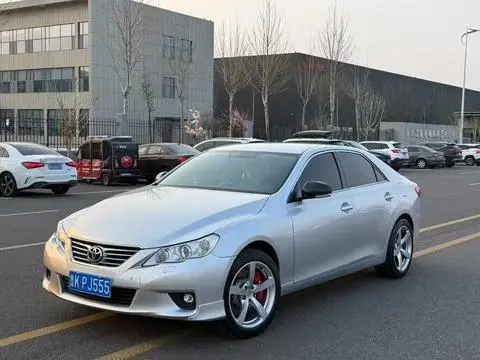 Toyota Reiz 2010