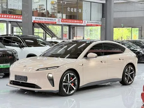 NIO ET5 2022