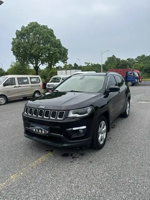 Jeep 指南者 2017