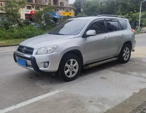Toyota RAV4 2013