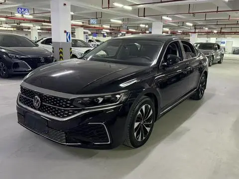 Volkswagen Passat 2022