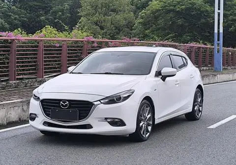 Mazda 3 昂克赛拉 2017 — фото 1