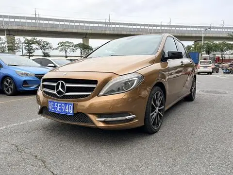 Mercedes-Benz B-Class 2012 — фото 1