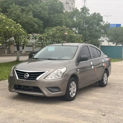 Nissan 阳光 2015