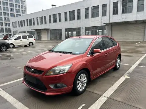 Ford Focus 2013 — фото 1