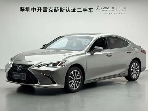 Lexus ES 2021 — фото 1