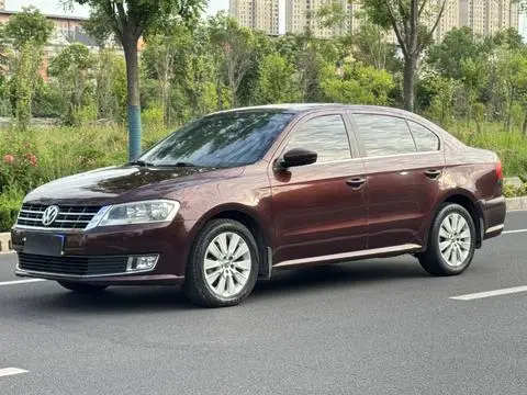Volkswagen Lavida 2013