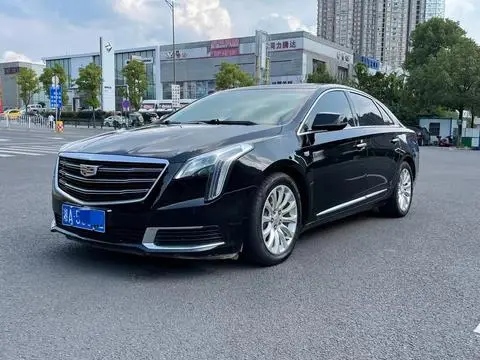 Cadillac XTS 2018 — фото 1