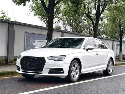 Audi A4L 2018