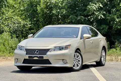 Lexus ES 2014