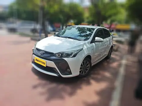 Toyota YARIS L 2016