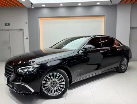 Mercedes-Benz E-Class 2022