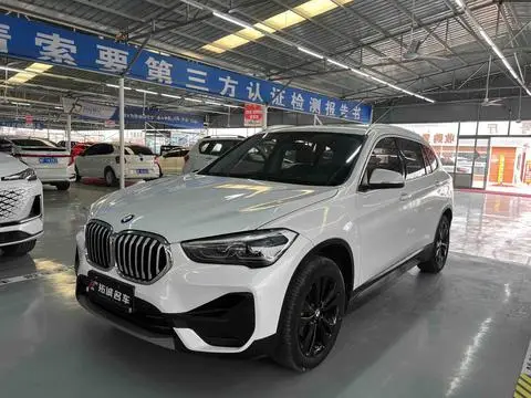 BMW X1 2020 — фото 1