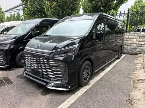 Toyota Hiace 2025