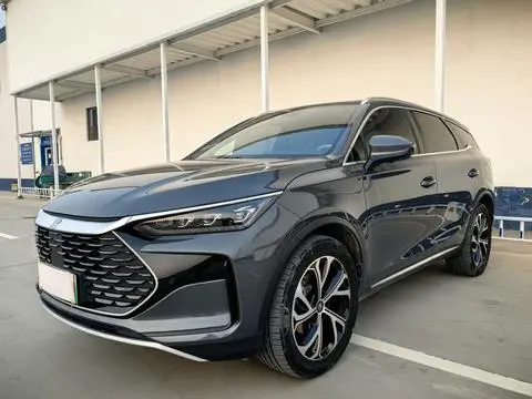 BYD Tang DM 2025 — фото 1