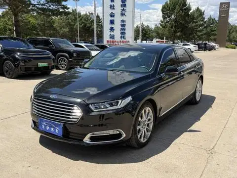 Ford 金牛座 2015