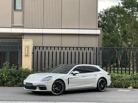 Porsche Panamera E-Hybrid 2017