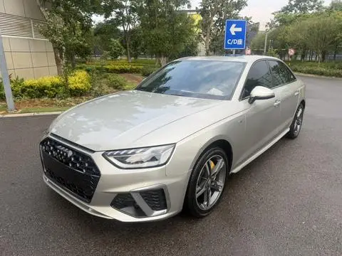Audi A4L 2021