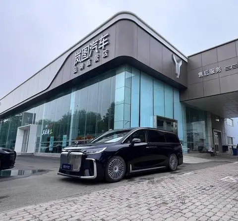 Voyah 梦想家 PHEV 2025