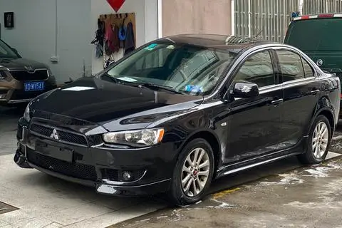 Mitsubishi 翼神 2012