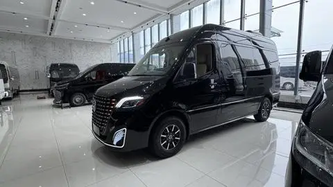 Mercedes-Benz Sprinter 2025