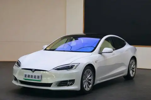 Tesla Model S 2016